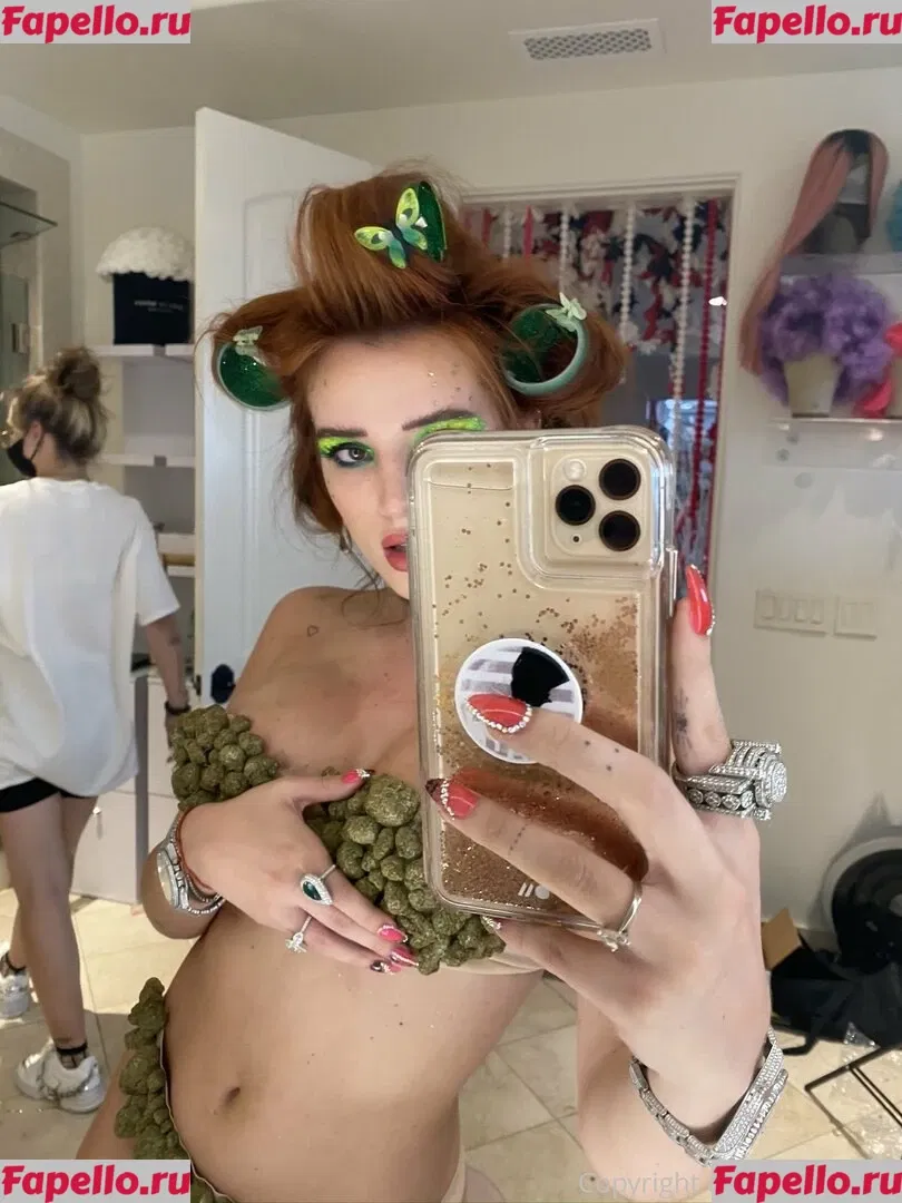 Bella Thorne Onlyfans Photo Gallery 