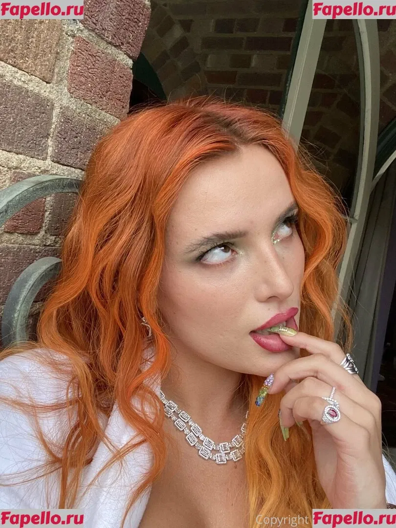 Bella Thorne Onlyfans Photo Gallery 