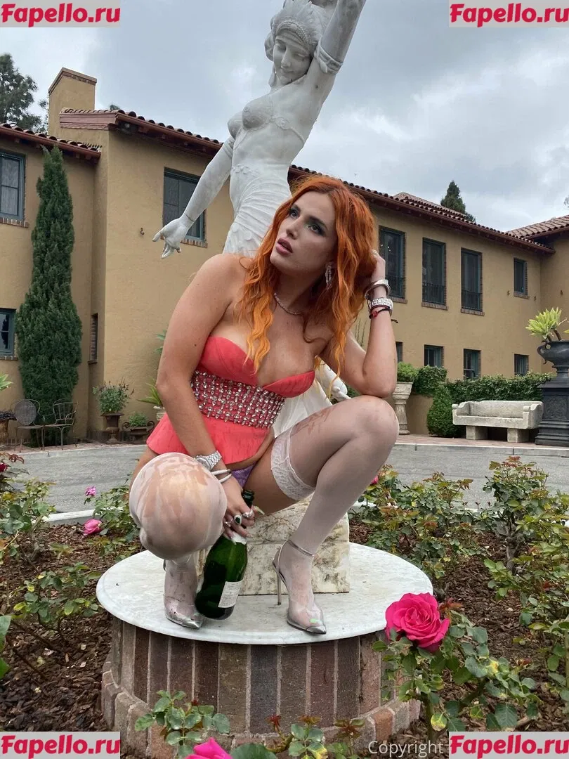 Bella Thorne Onlyfans Photo Gallery 
