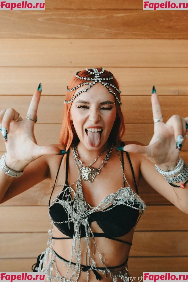 Bella Thorne Onlyfans Photo Gallery 