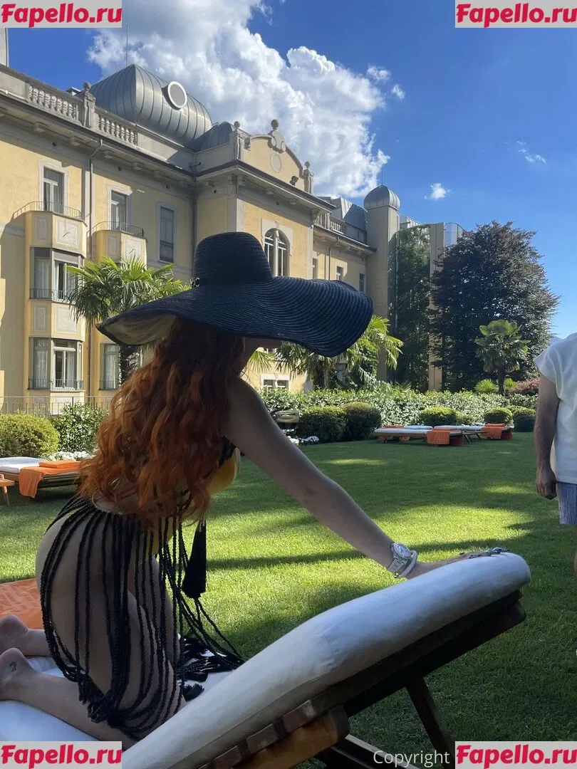 Bella Thorne Onlyfans Photo Gallery 