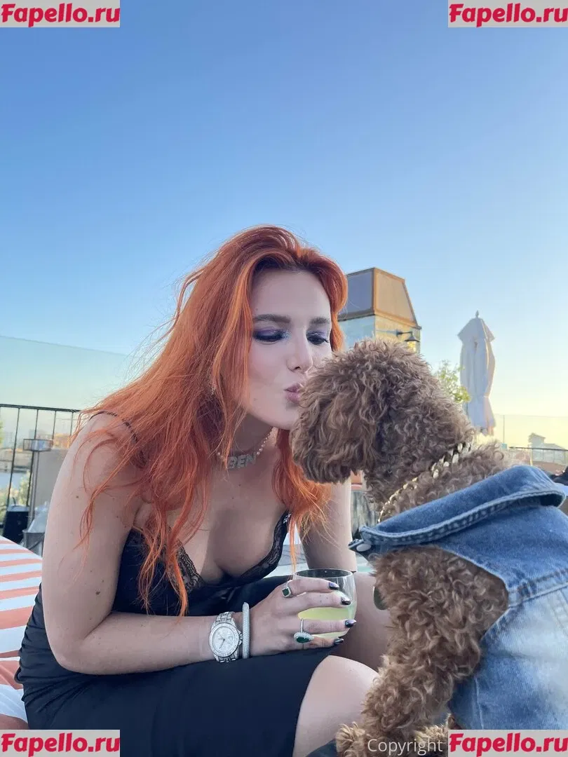 Bella Thorne Onlyfans Photo Gallery 