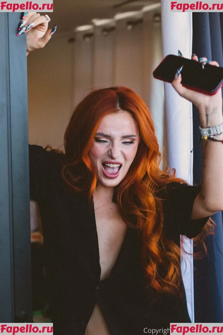 Bella Thorne Onlyfans Photo Gallery 