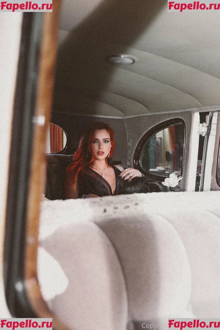 Bella Thorne Onlyfans Photo Gallery 