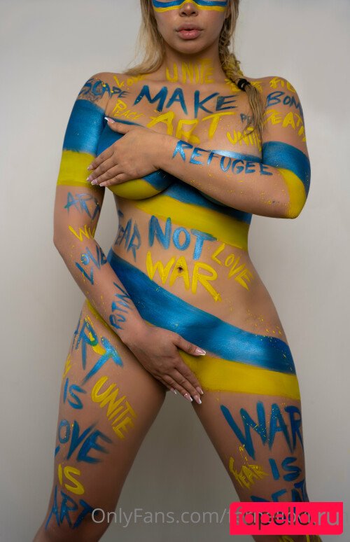 Bella Thorne Onlyfans Photo Gallery 