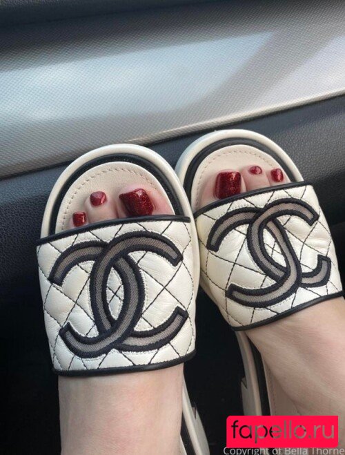 Bella Thorne Onlyfans Photo Gallery 