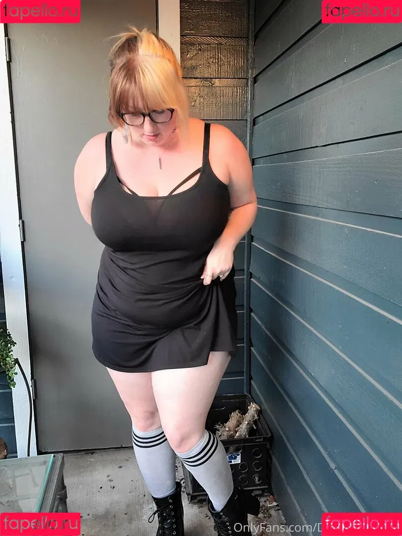 dominosweets Onlyfans Photo Gallery 