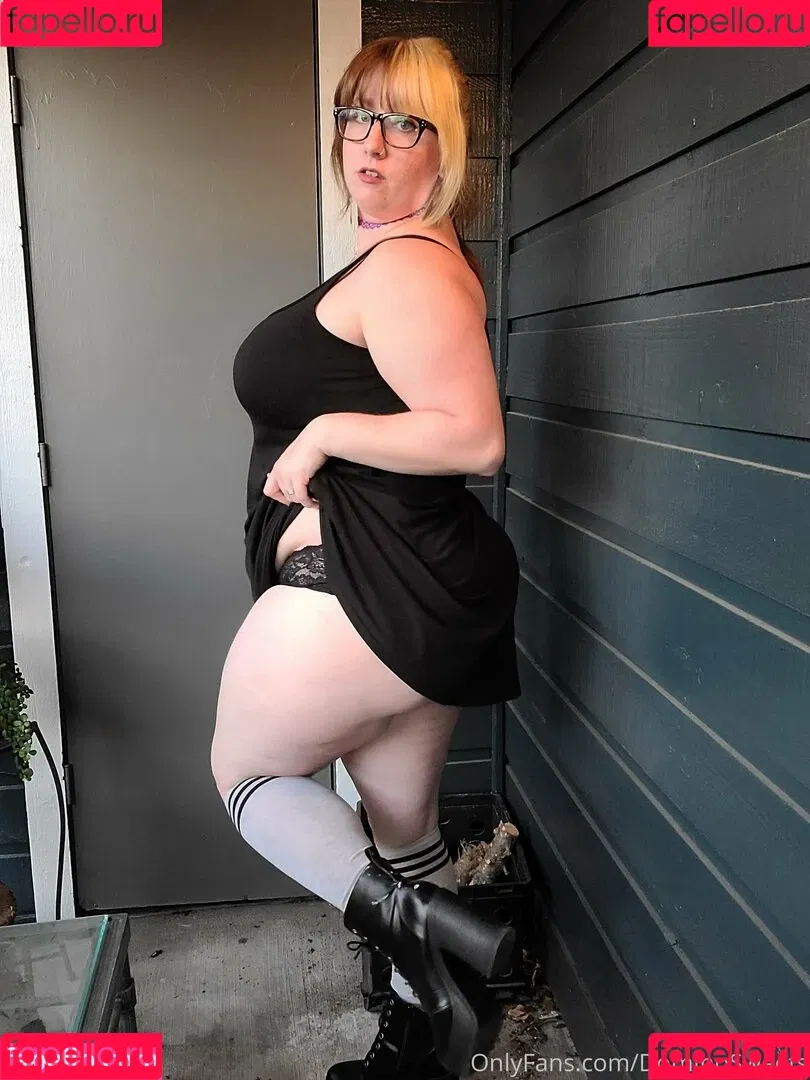 dominosweets Onlyfans Photo Gallery 