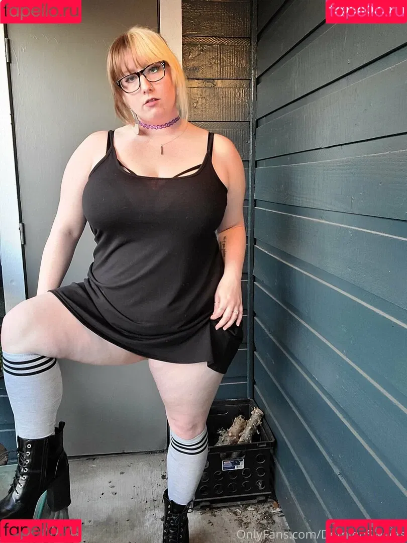 dominosweets Onlyfans Photo Gallery 