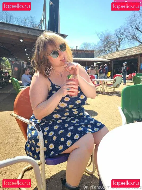 dominosweets Onlyfans Photo Gallery 