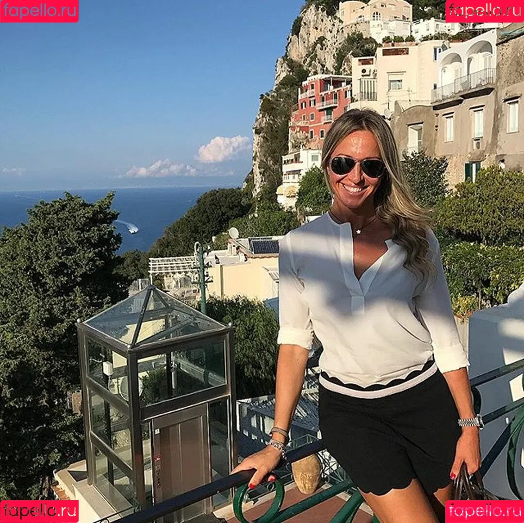 Elenamici Onlyfans Photo Gallery 