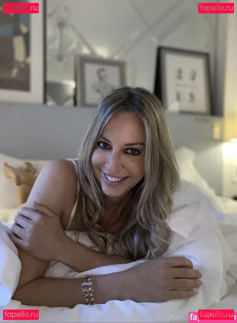 Elenamici Onlyfans Photo Gallery 