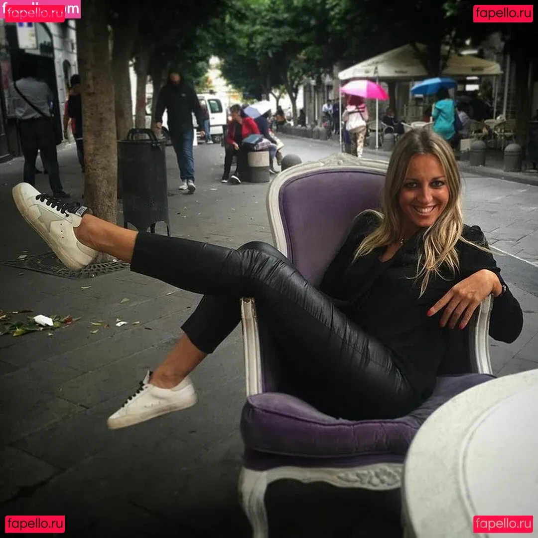 Elenamici Onlyfans Photo Gallery 