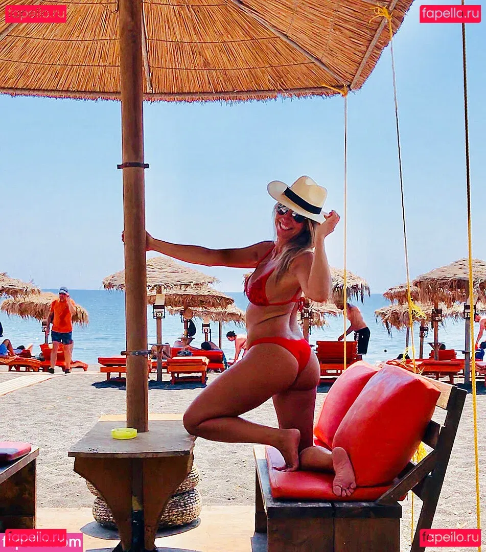 Elenamici Onlyfans Photo Gallery 