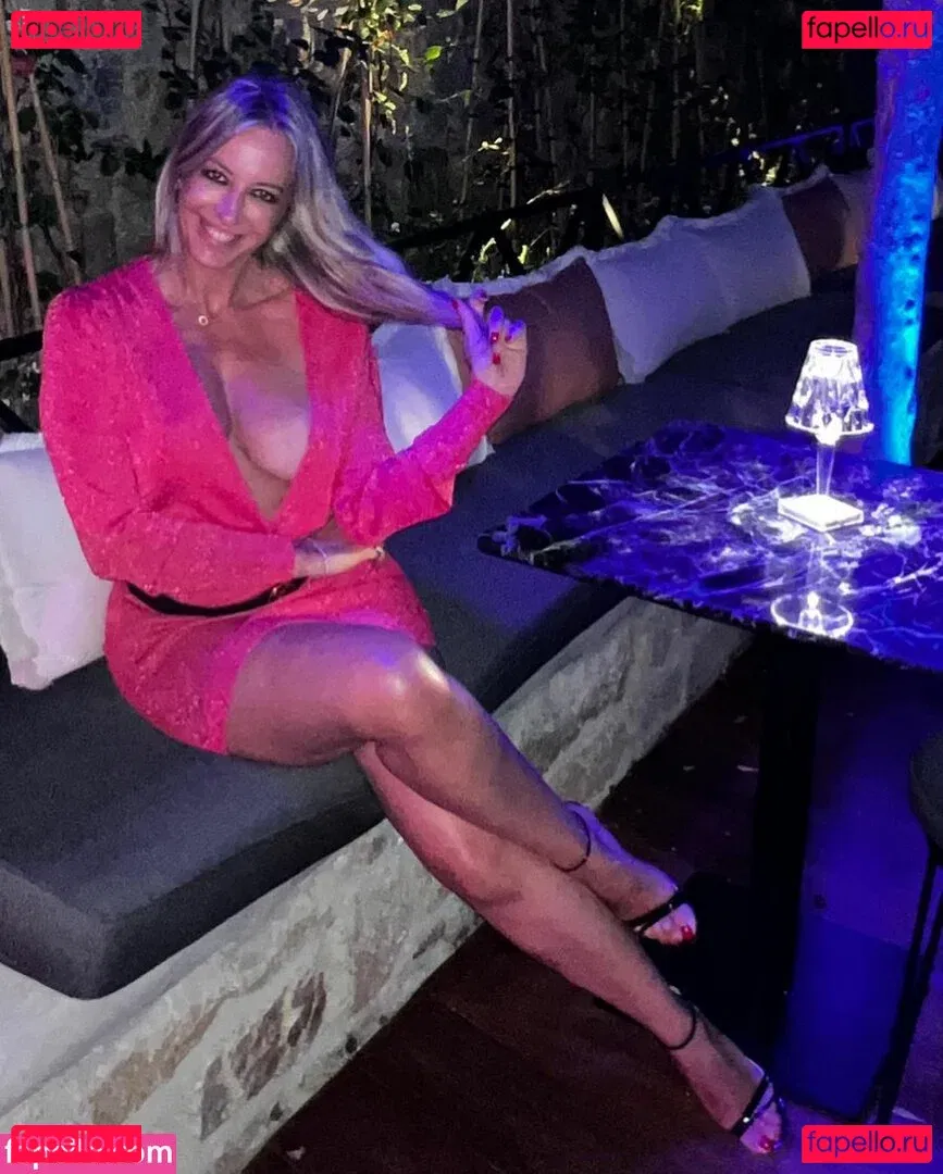 Elenamici Onlyfans Photo Gallery 