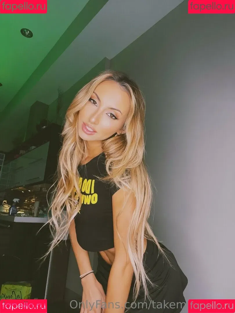 takemetomars Onlyfans Photo Gallery 