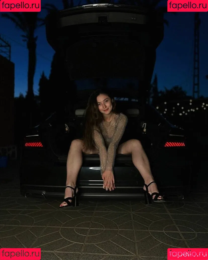 Little BabeVIP Onlyfans Photo Gallery 