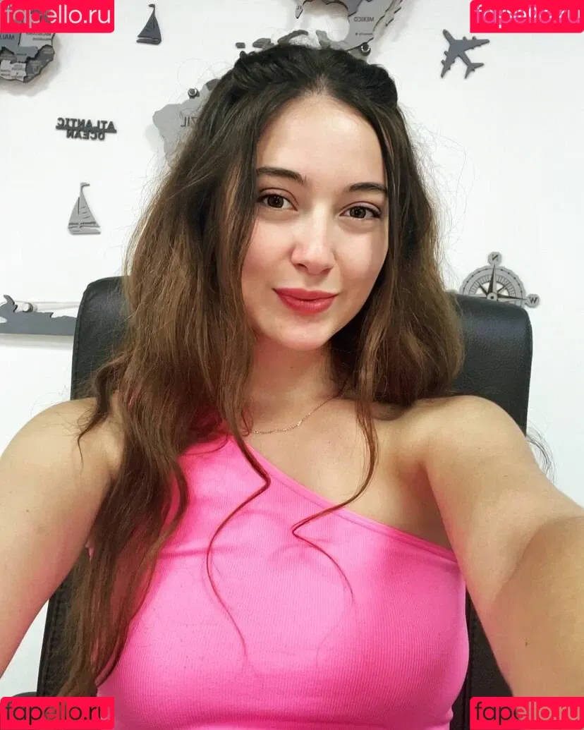 Little BabeVIP Onlyfans Photo Gallery 