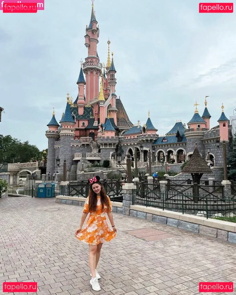 Little BabeVIP Onlyfans Photo Gallery 