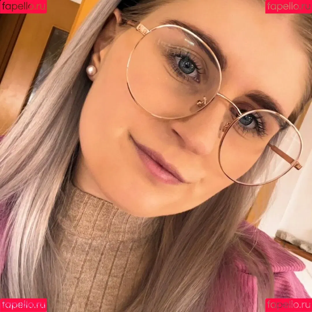 emiiliaaaoklahomaa Onlyfans Photo Gallery 