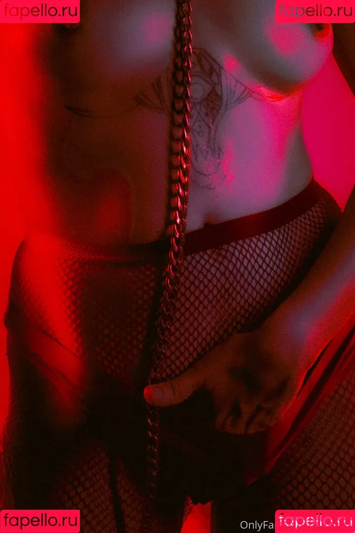Phaine Gibouyeaux Onlyfans Photo Gallery 