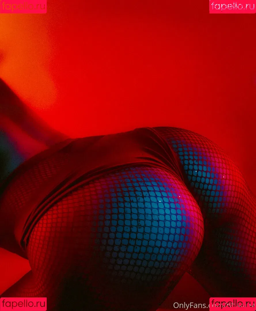 Phaine Gibouyeaux Onlyfans Photo Gallery 