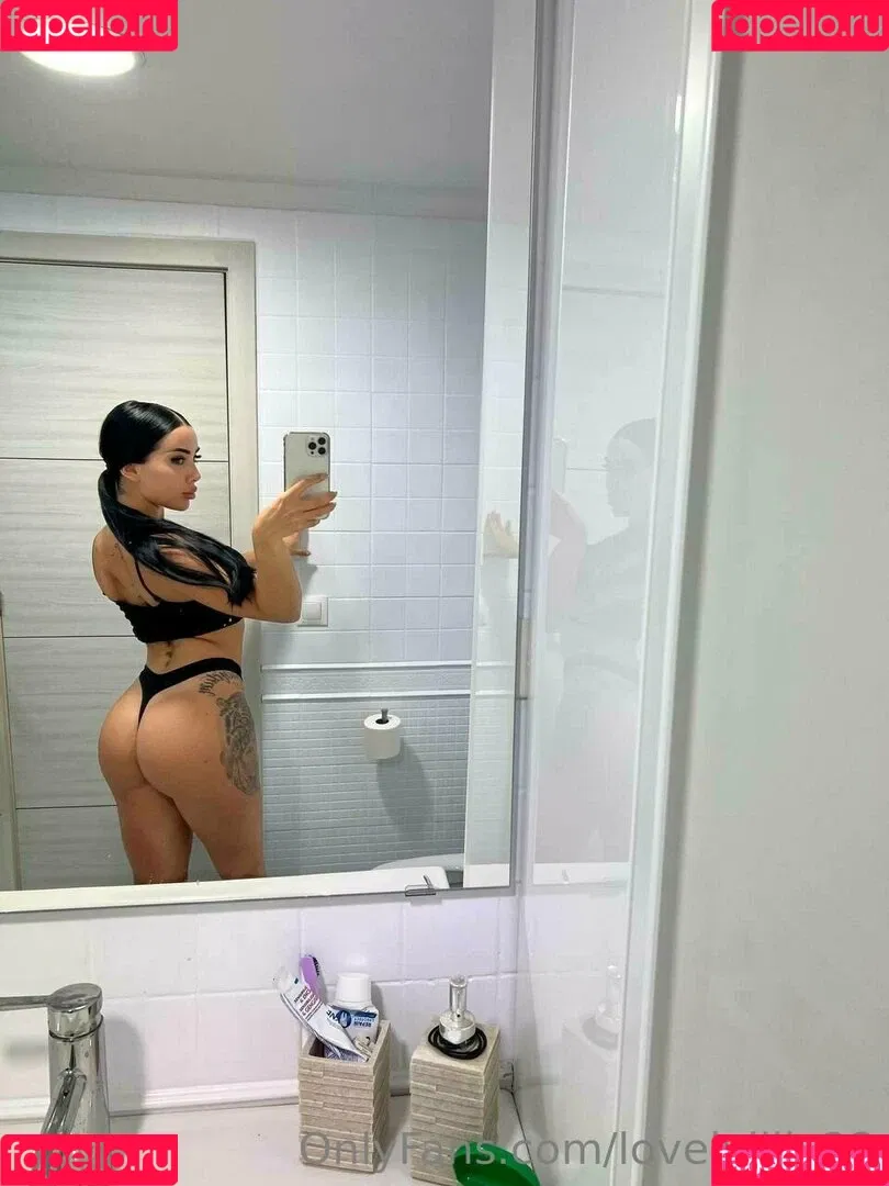 lovelylilly23 Onlyfans Photo Gallery 