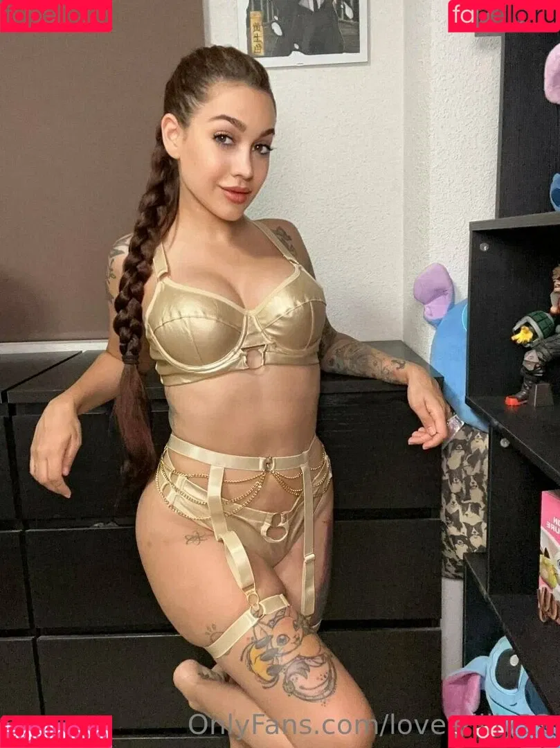 lovelylilly23 Onlyfans Photo Gallery 