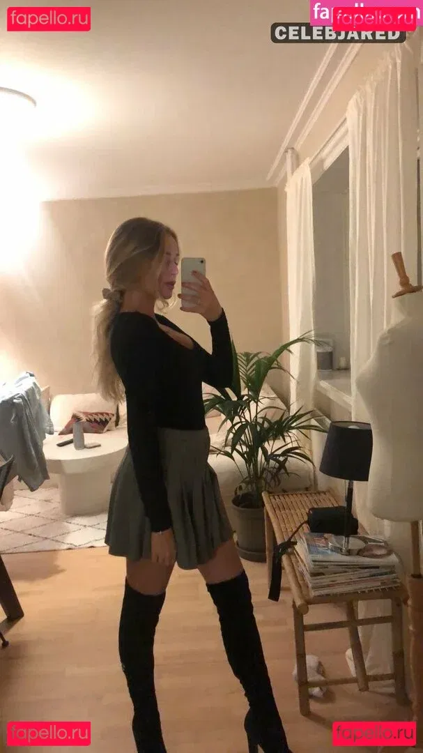 Frederikke Bach Onlyfans Photo Gallery 