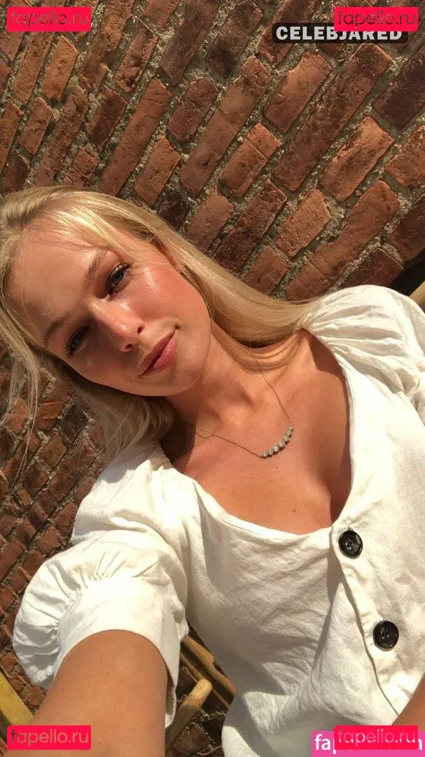 Frederikke Bach Onlyfans Photo Gallery 