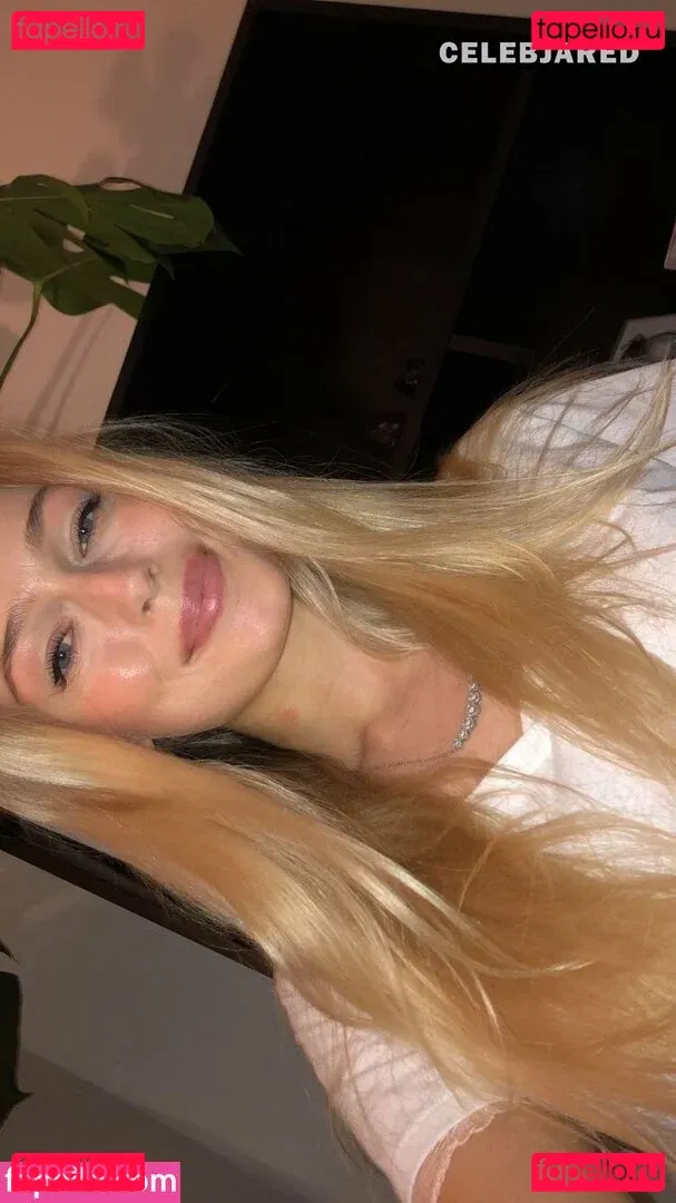 Frederikke Bach Onlyfans Photo Gallery 