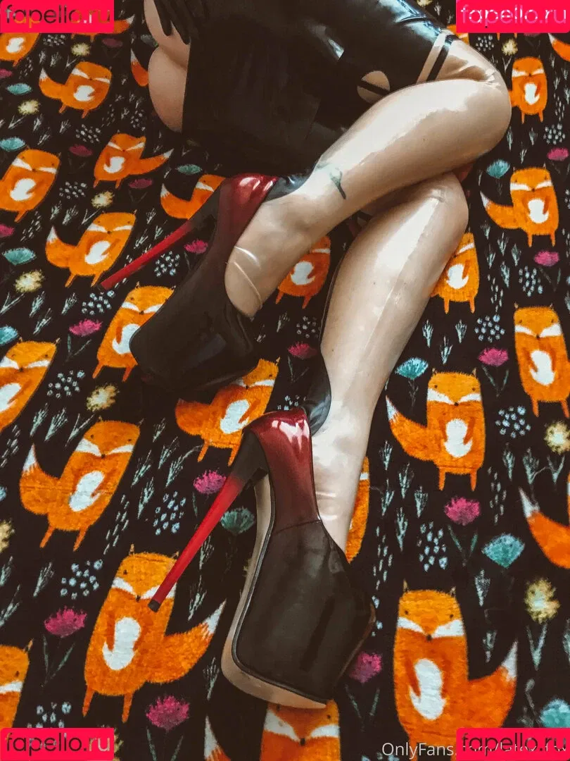 latex_fox Onlyfans Photo Gallery 