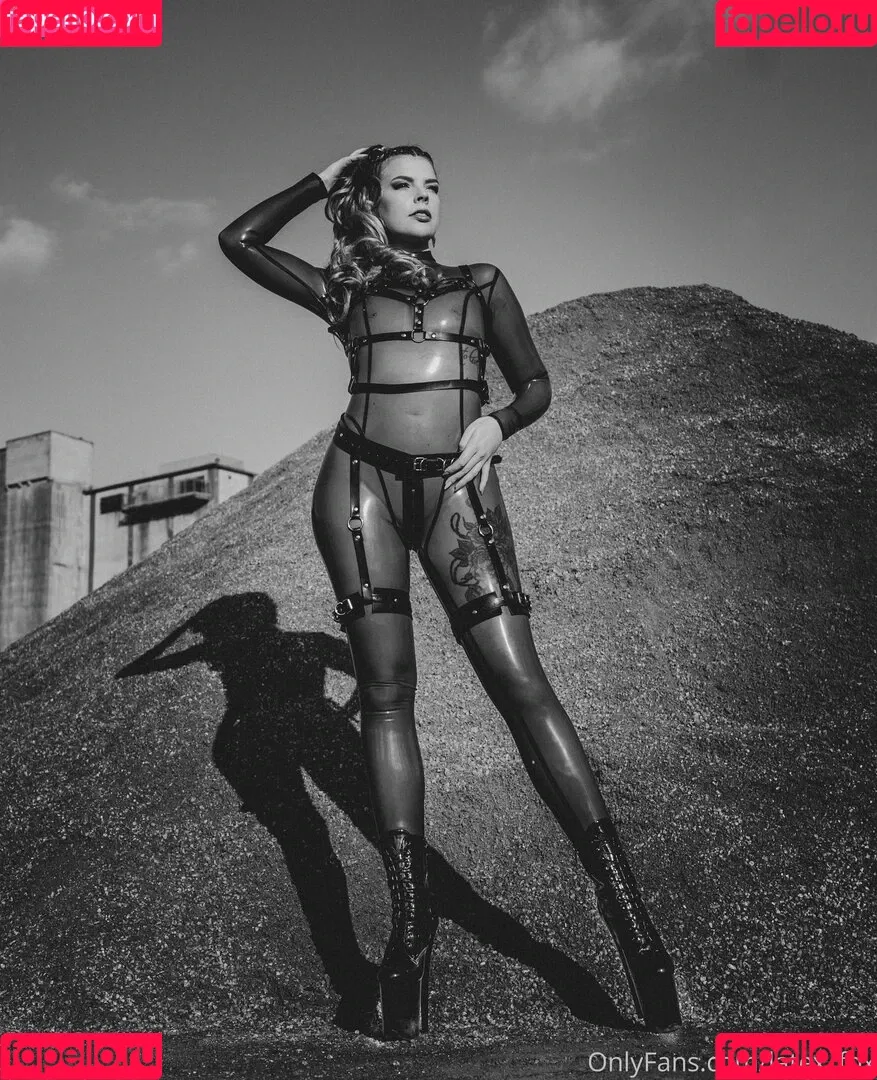 latex_fox Onlyfans Photo Gallery 