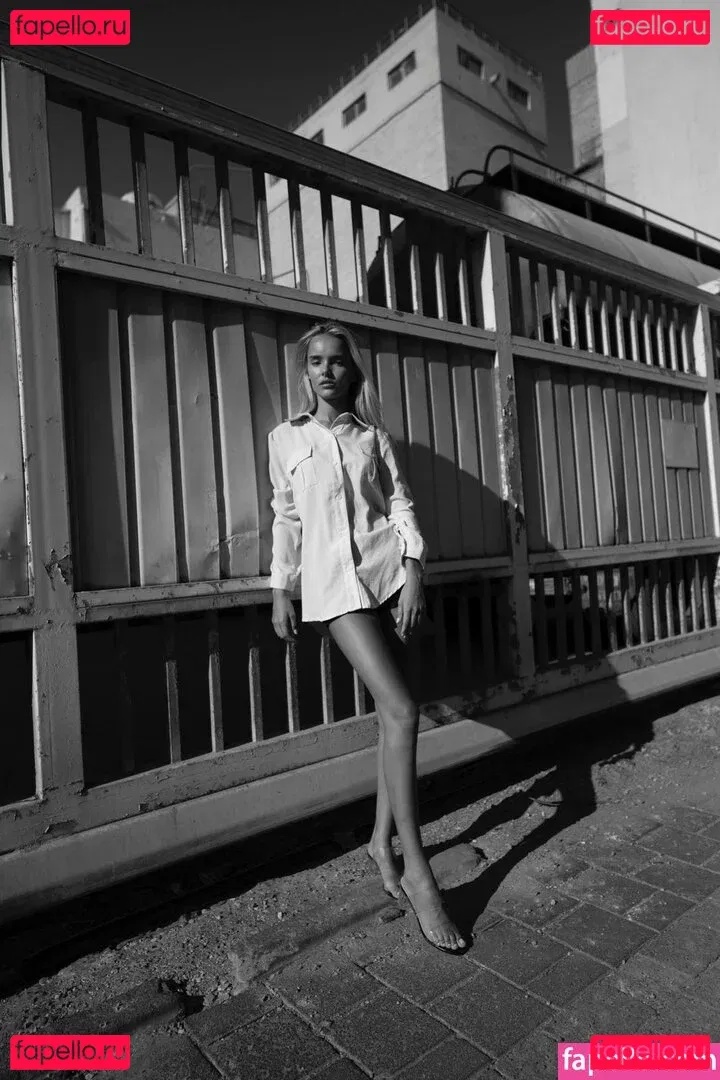 Mishel Zabelman Onlyfans Photo Gallery 