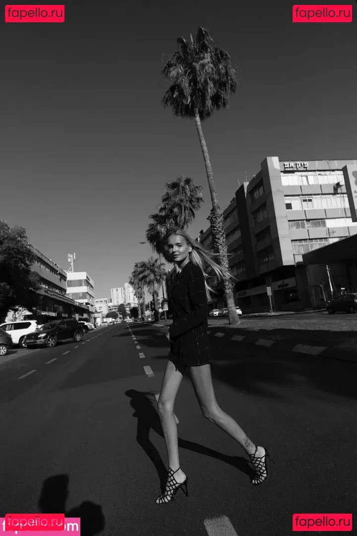 Mishel Zabelman Onlyfans Photo Gallery 