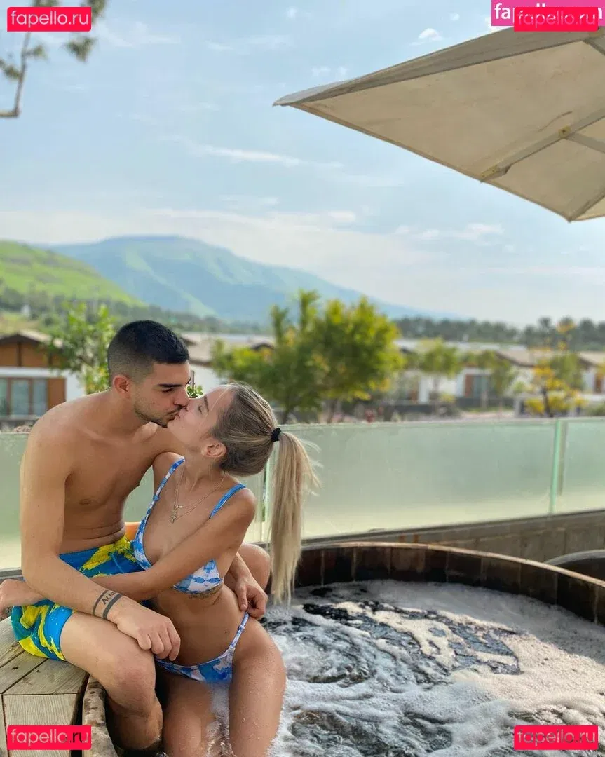 Mishel Zabelman Onlyfans Photo Gallery 