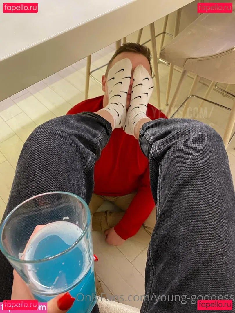 YoungGoddess Onlyfans Photo Gallery 