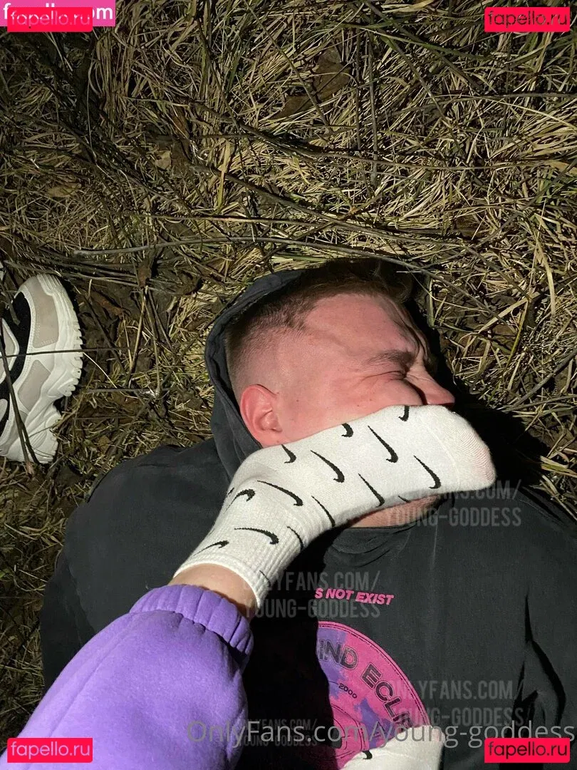 YoungGoddess Onlyfans Photo Gallery 