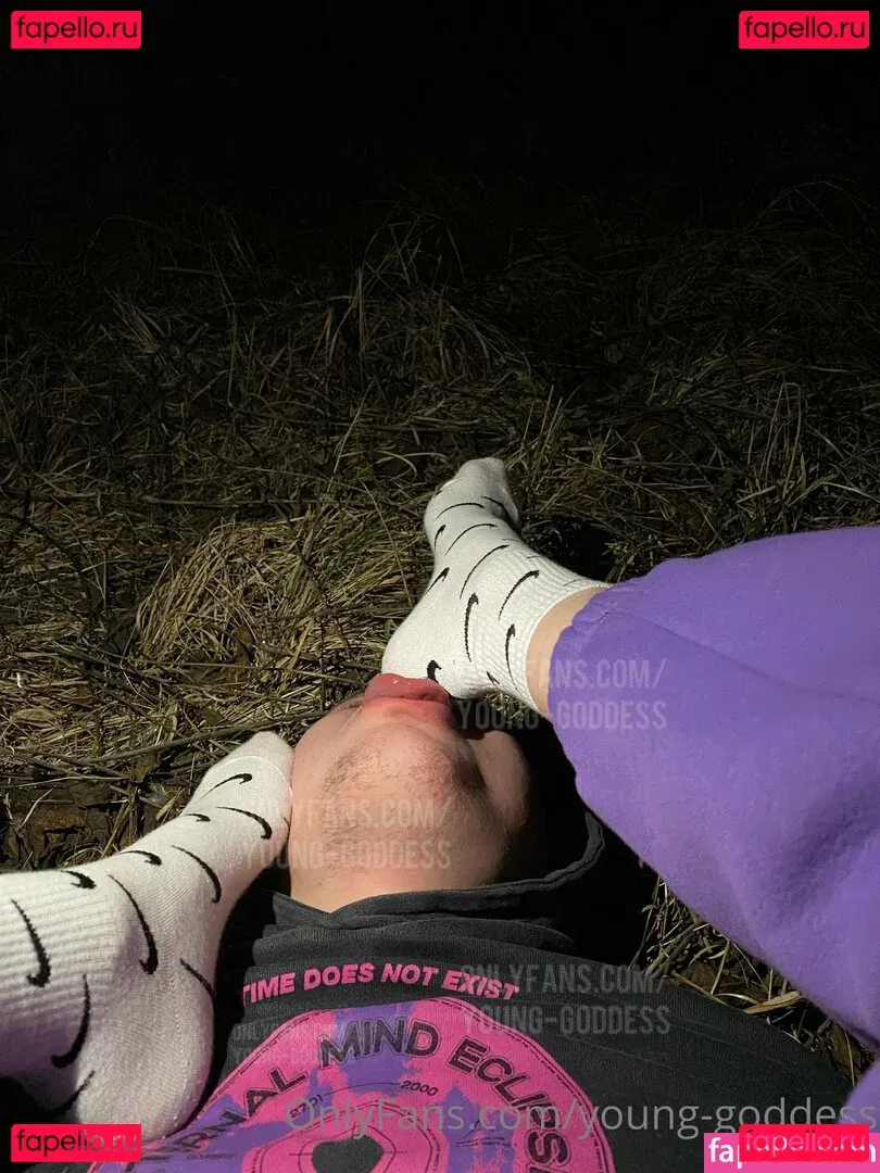 YoungGoddess Onlyfans Photo Gallery 