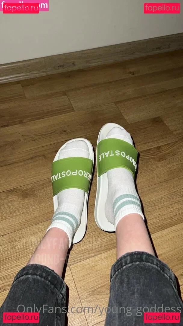 YoungGoddess Onlyfans Photo Gallery 