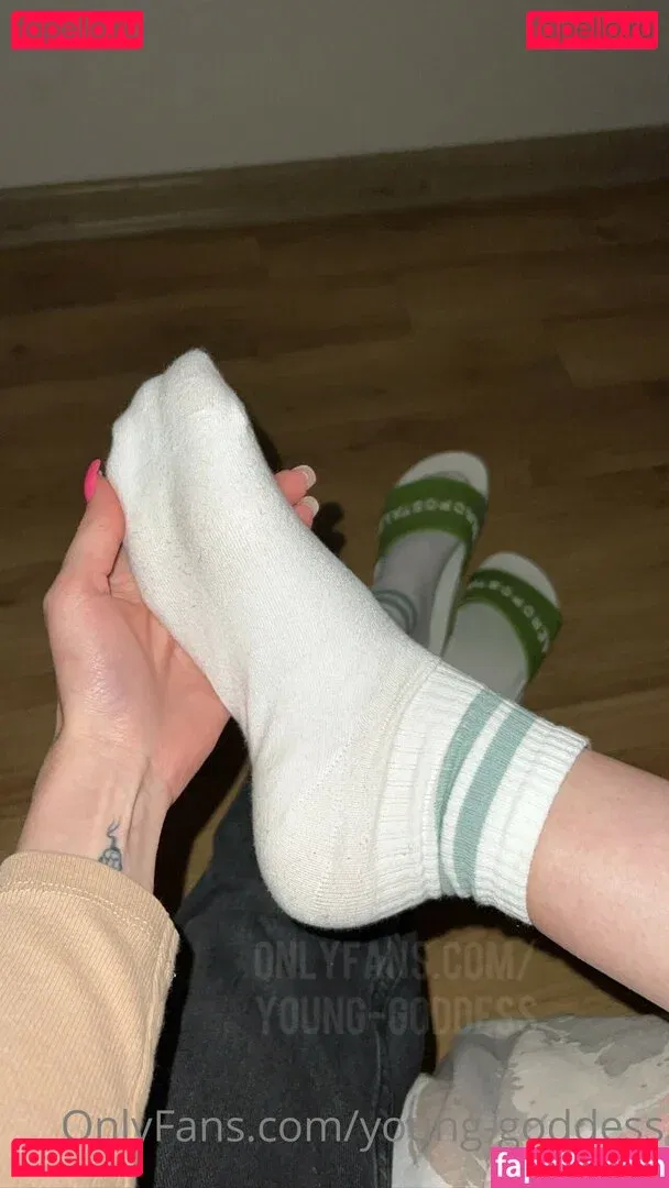 YoungGoddess Onlyfans Photo Gallery 