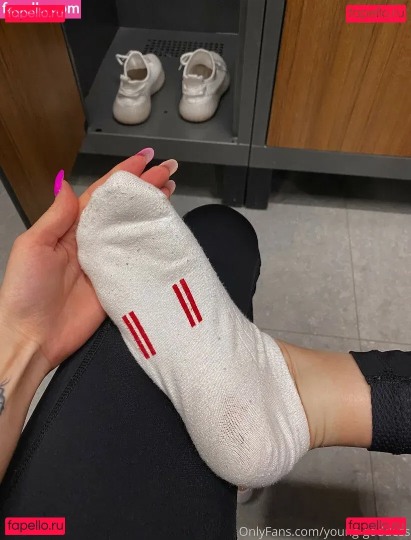 YoungGoddess Onlyfans Photo Gallery 