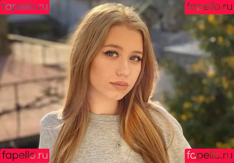 Alexis Feather Onlyfans Photo Gallery 