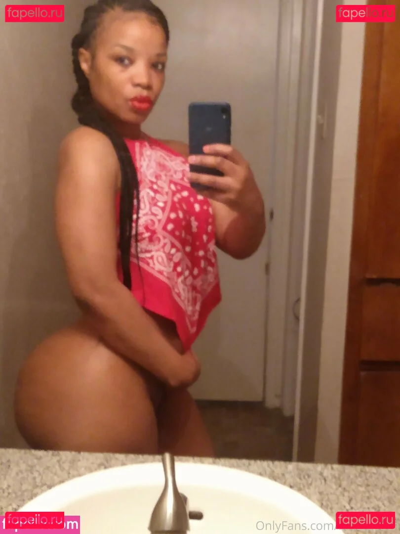 Sweetest Peach Onlyfans Photo Gallery 