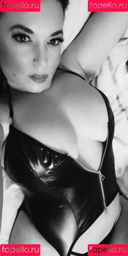 Maisie Lewis Onlyfans Photo Gallery 