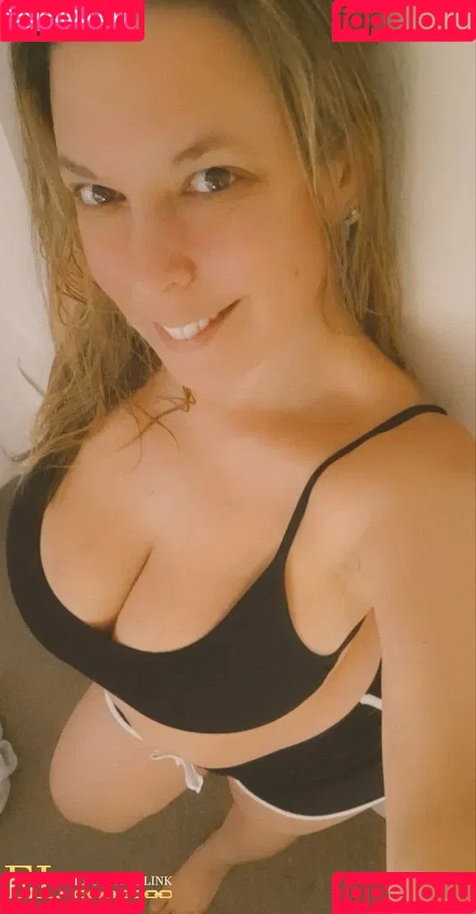 Maisie Lewis Onlyfans Photo Gallery 
