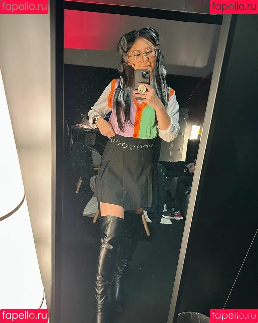 Yinsu Collins Onlyfans Photo Gallery 