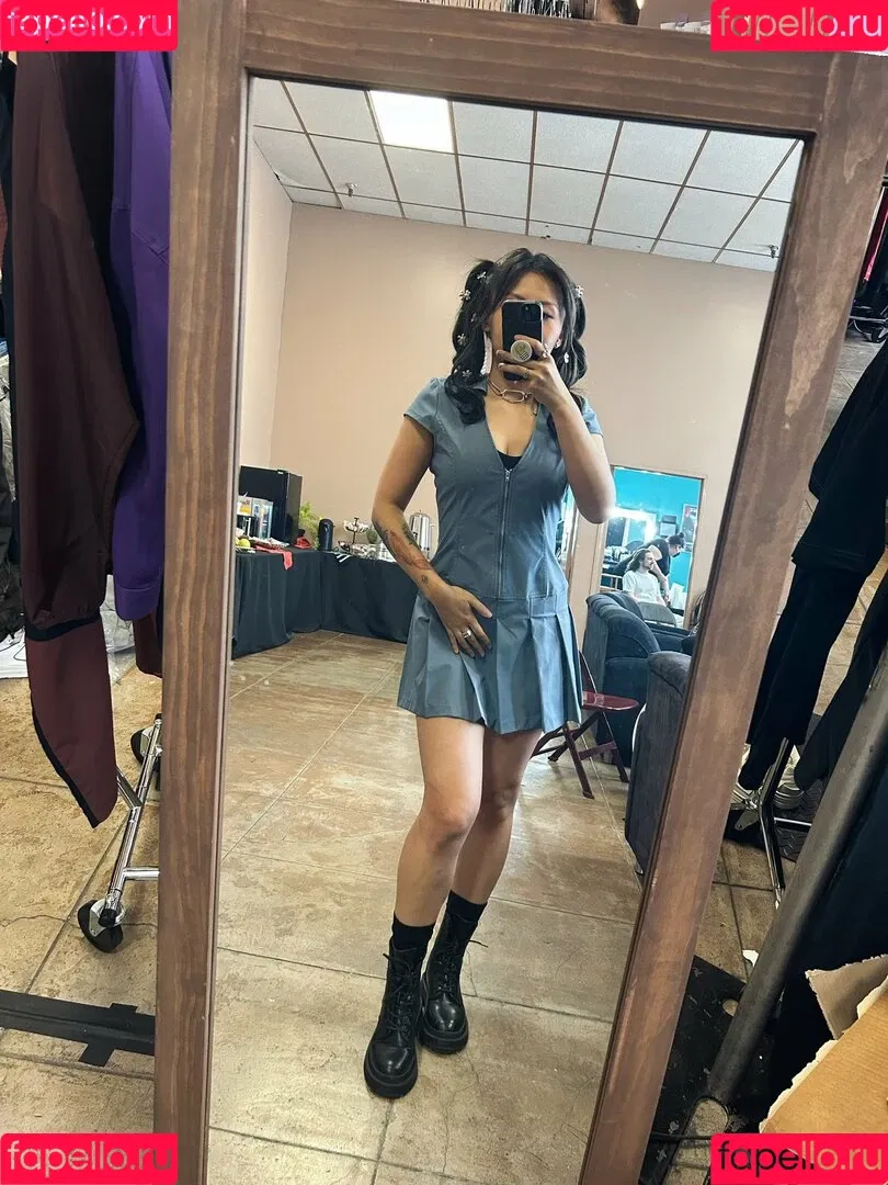 Yinsu Collins Onlyfans Photo Gallery 