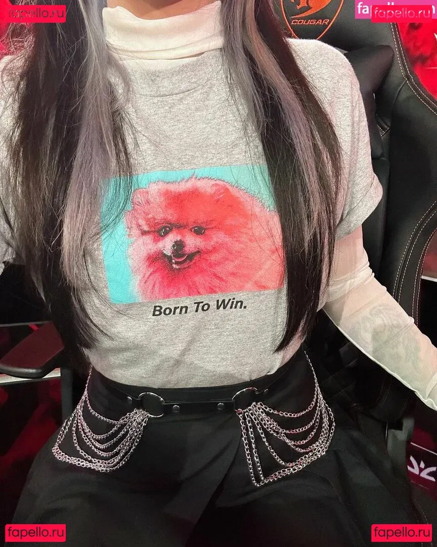 Yinsu Collins Onlyfans Photo Gallery 