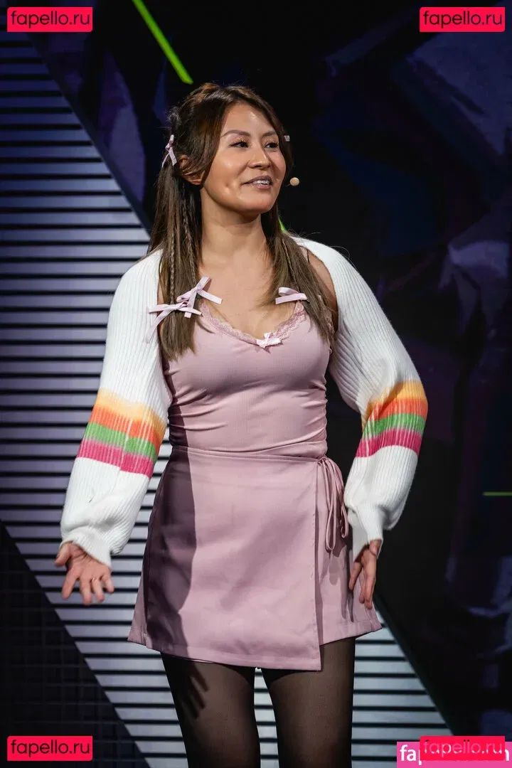 Yinsu Collins Onlyfans Photo Gallery 